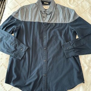 🙋🏼‍♂️LOWEST PRICE🙋🏼‍♂️Men’s two Toned Penguin Brand Button Down Shirt